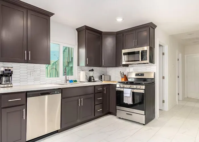 Your Downtown With California King Bed Unit A * Phoenix